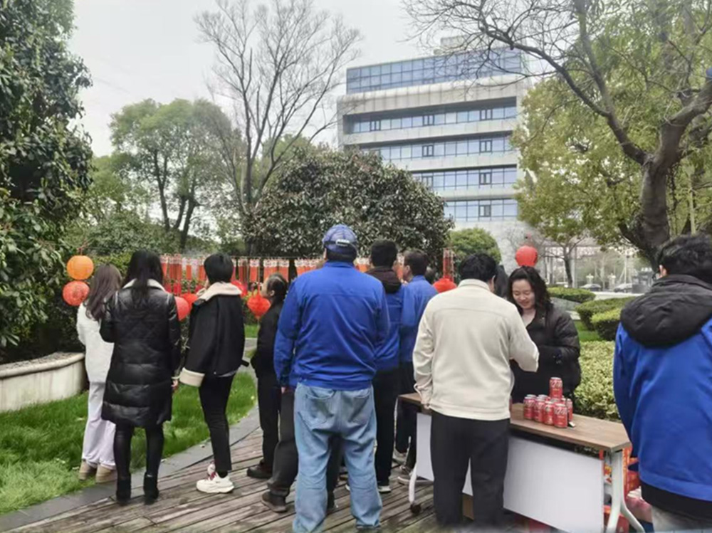 ���˹��ʴ����߿ƽ���װ�����ա�����Բ������ο�ʻ